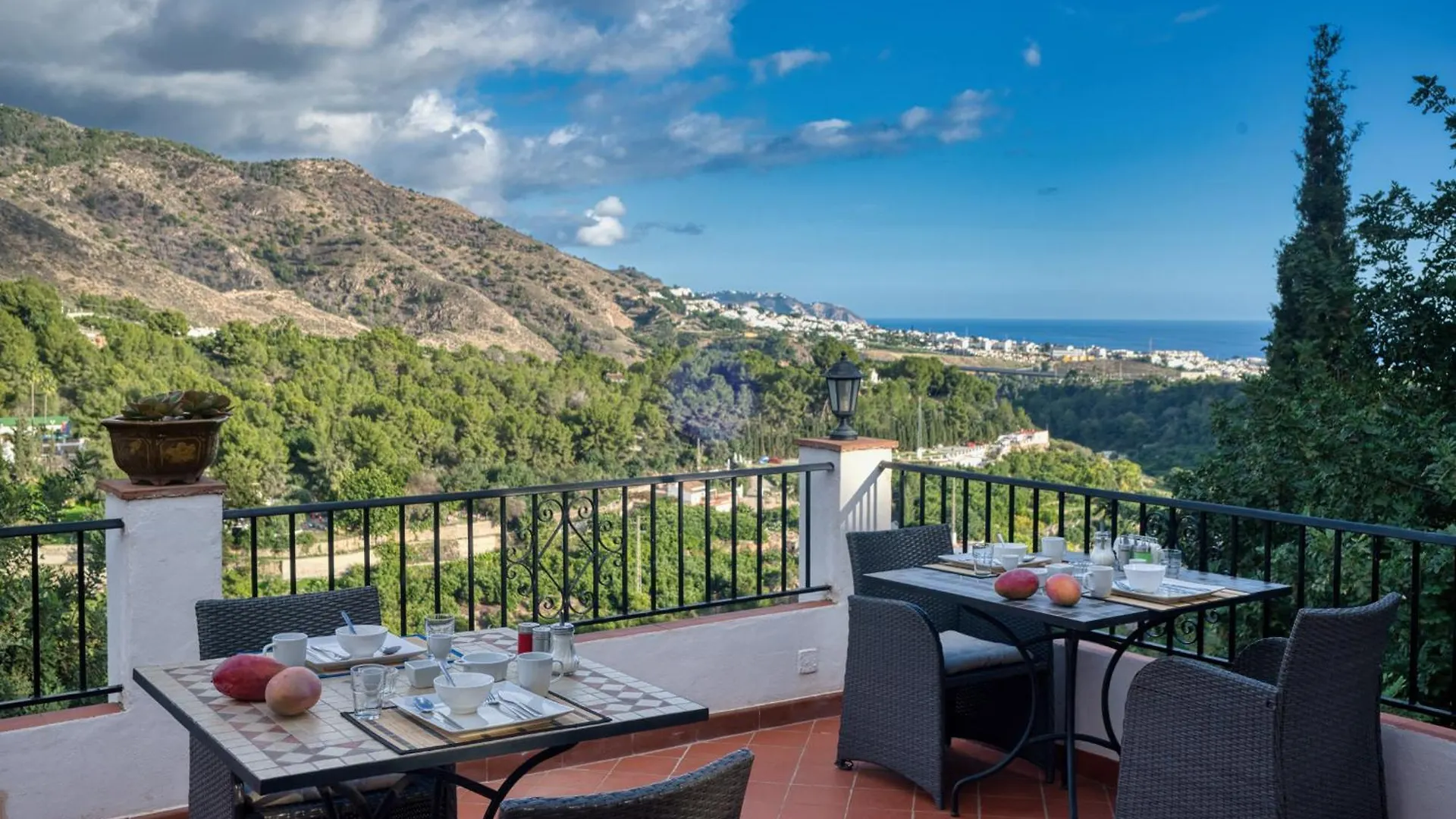 Villa Morera Bed & Breakfast Frigiliana Spanje